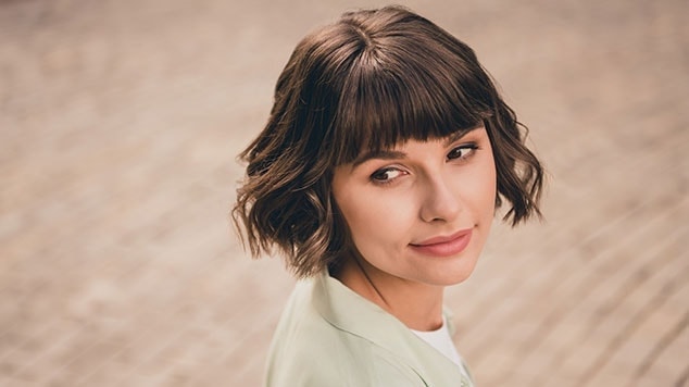 manutenção cabelo curto com franja