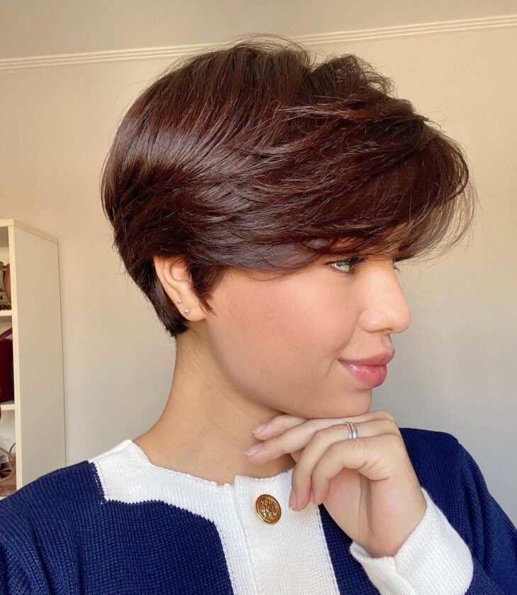 tendências cabelo curto franja