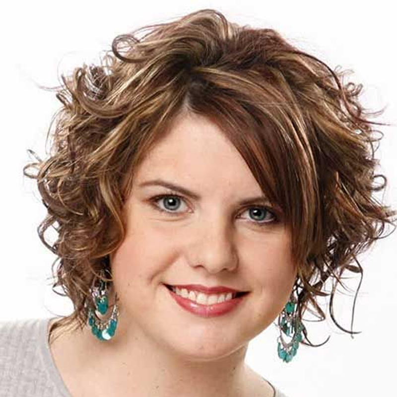 cabelo curto para rosto redondo