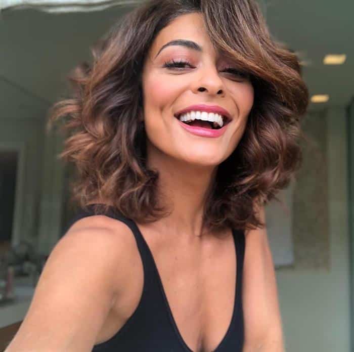 cabelo ondulado medio