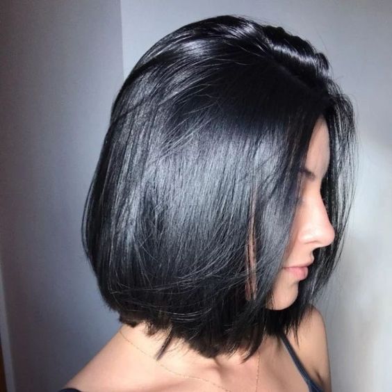 preto com reflexo azul