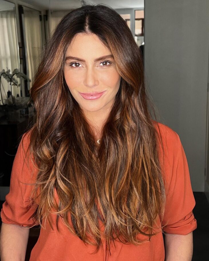 cabelo preto iluminado