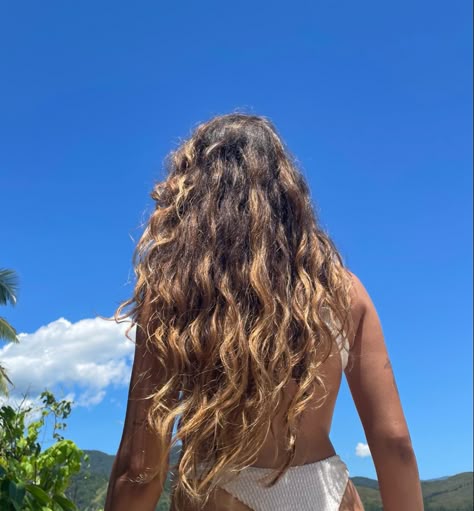penteado surfista despojado