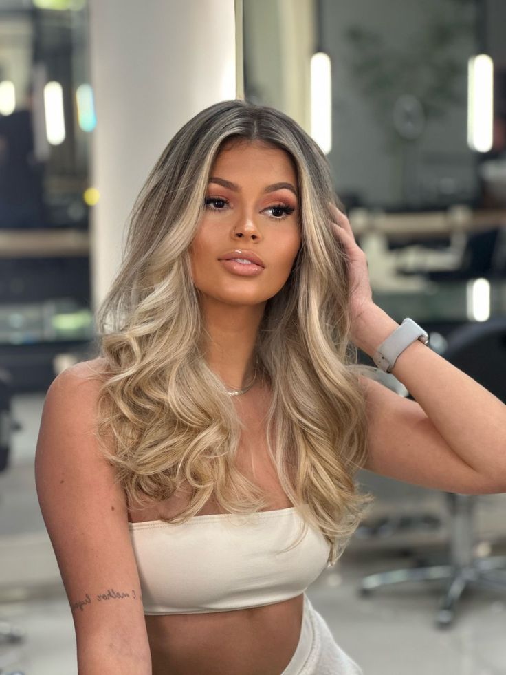 cabelo ondulado surfista