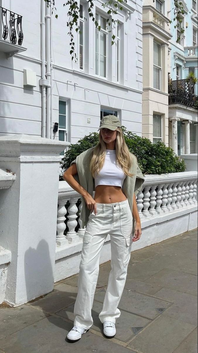 calça cargo com bolsos