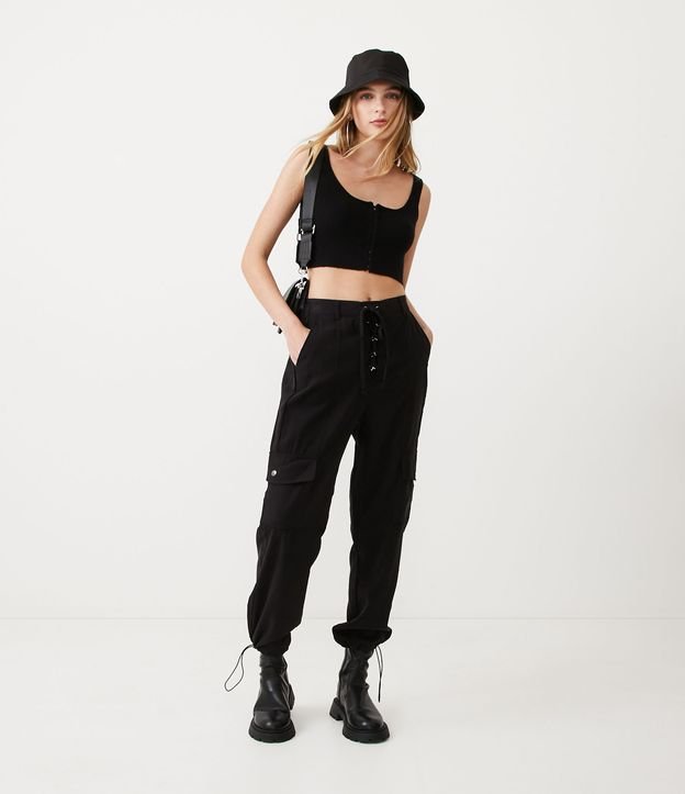 calça cargo bege renner