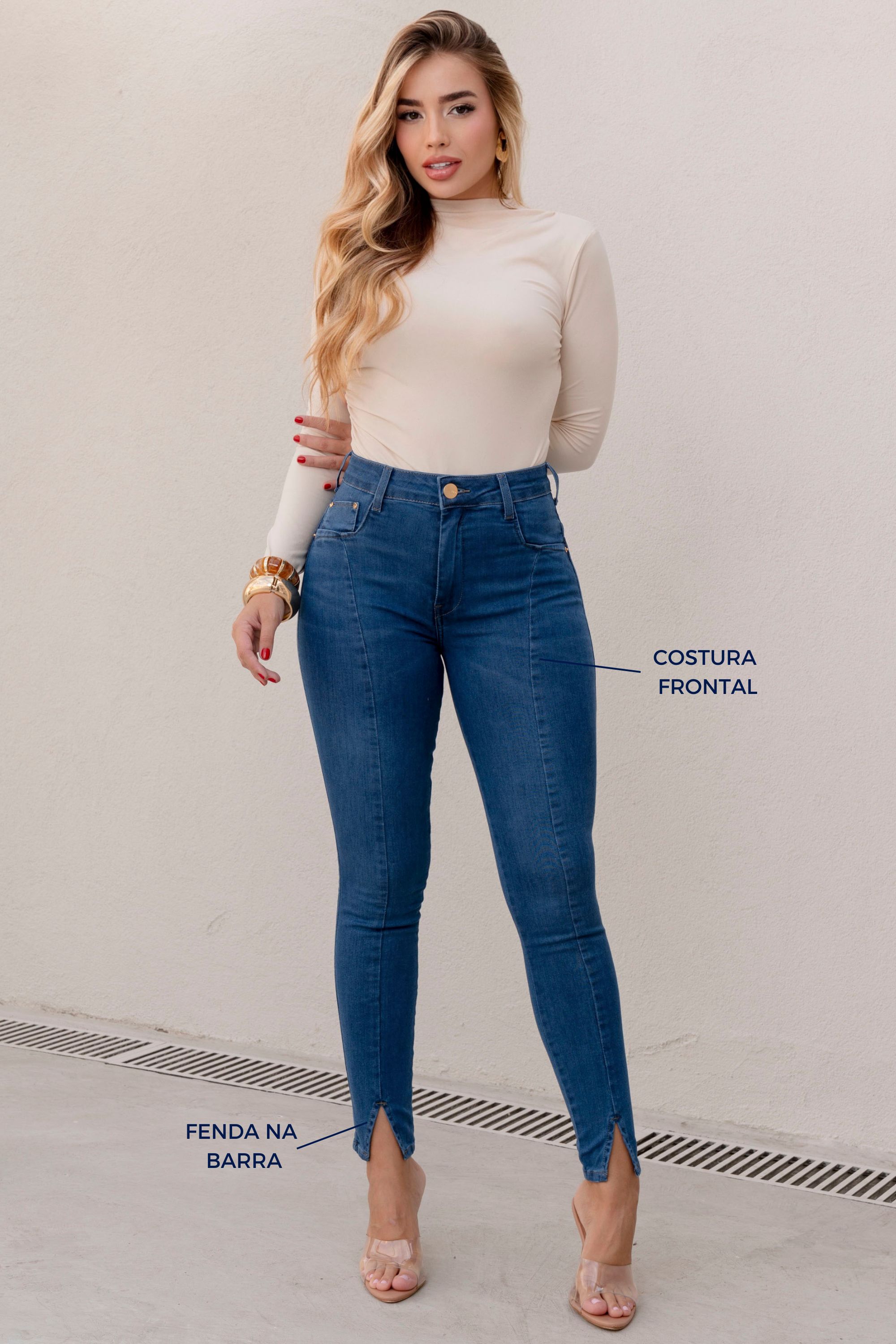 Calça com costura nervurada