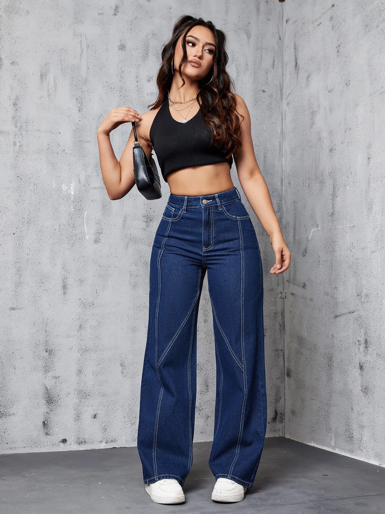 Calça de cintura alta com costura frontal