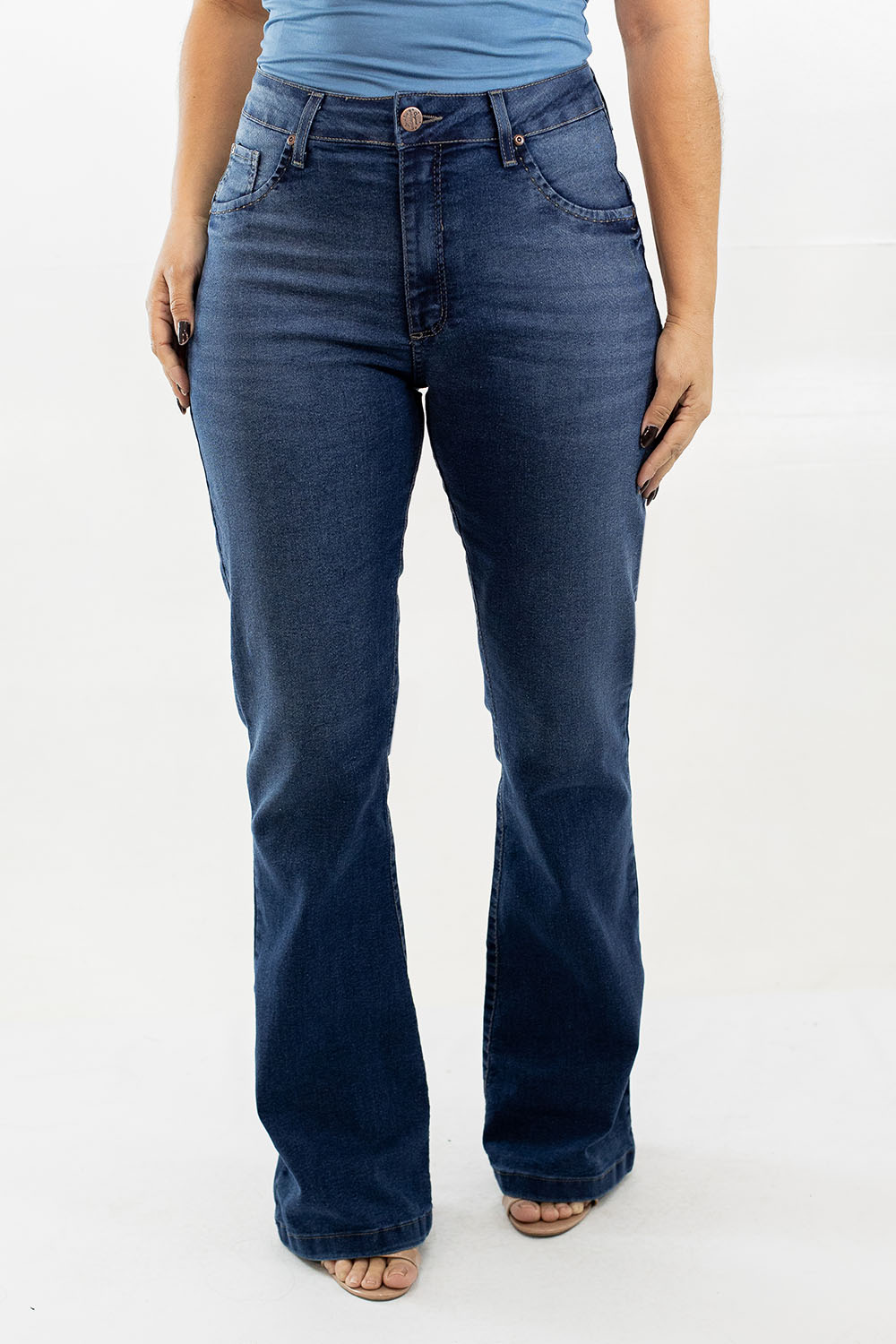 jeans bootcut escuro plus size