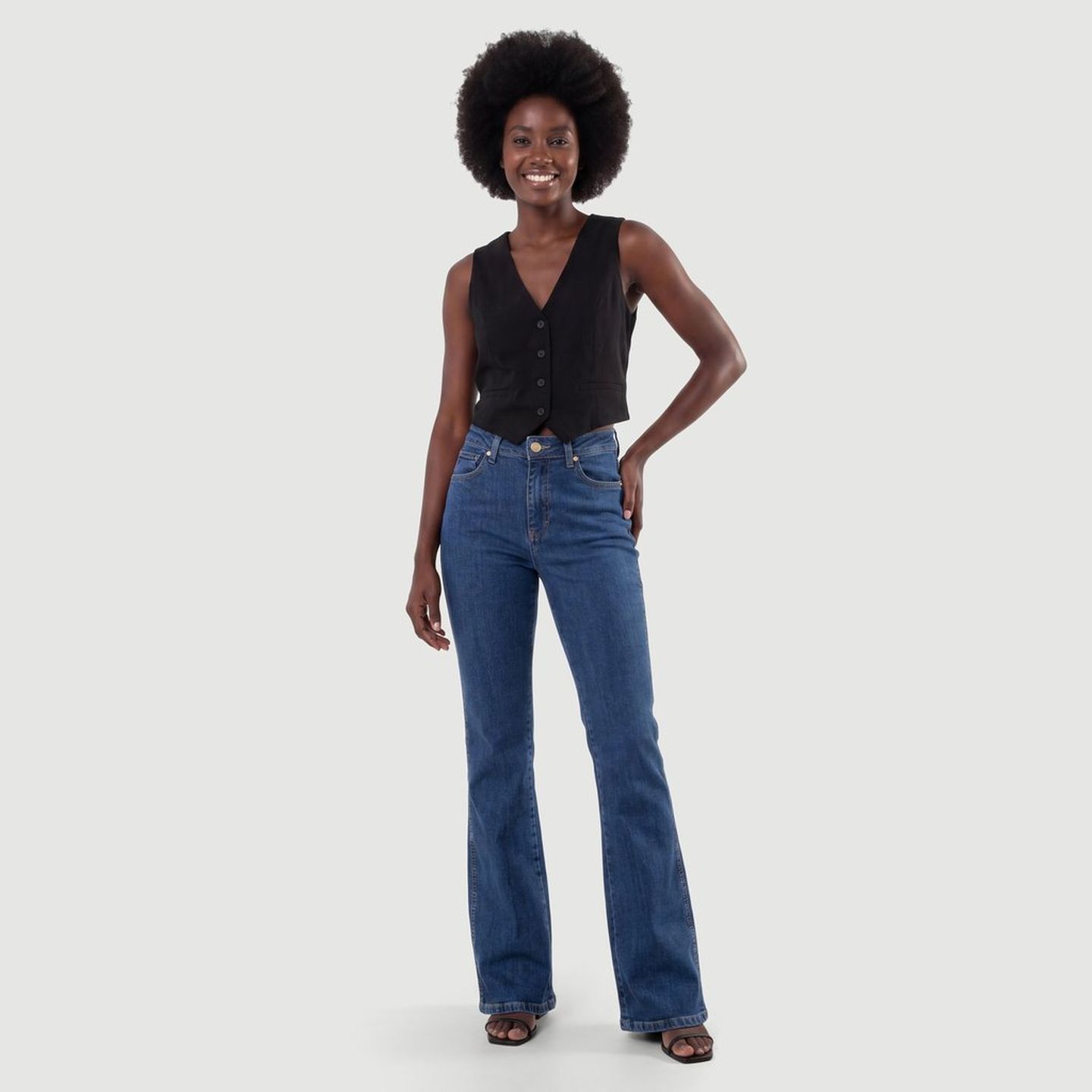 jeans bootcut escuro plus size