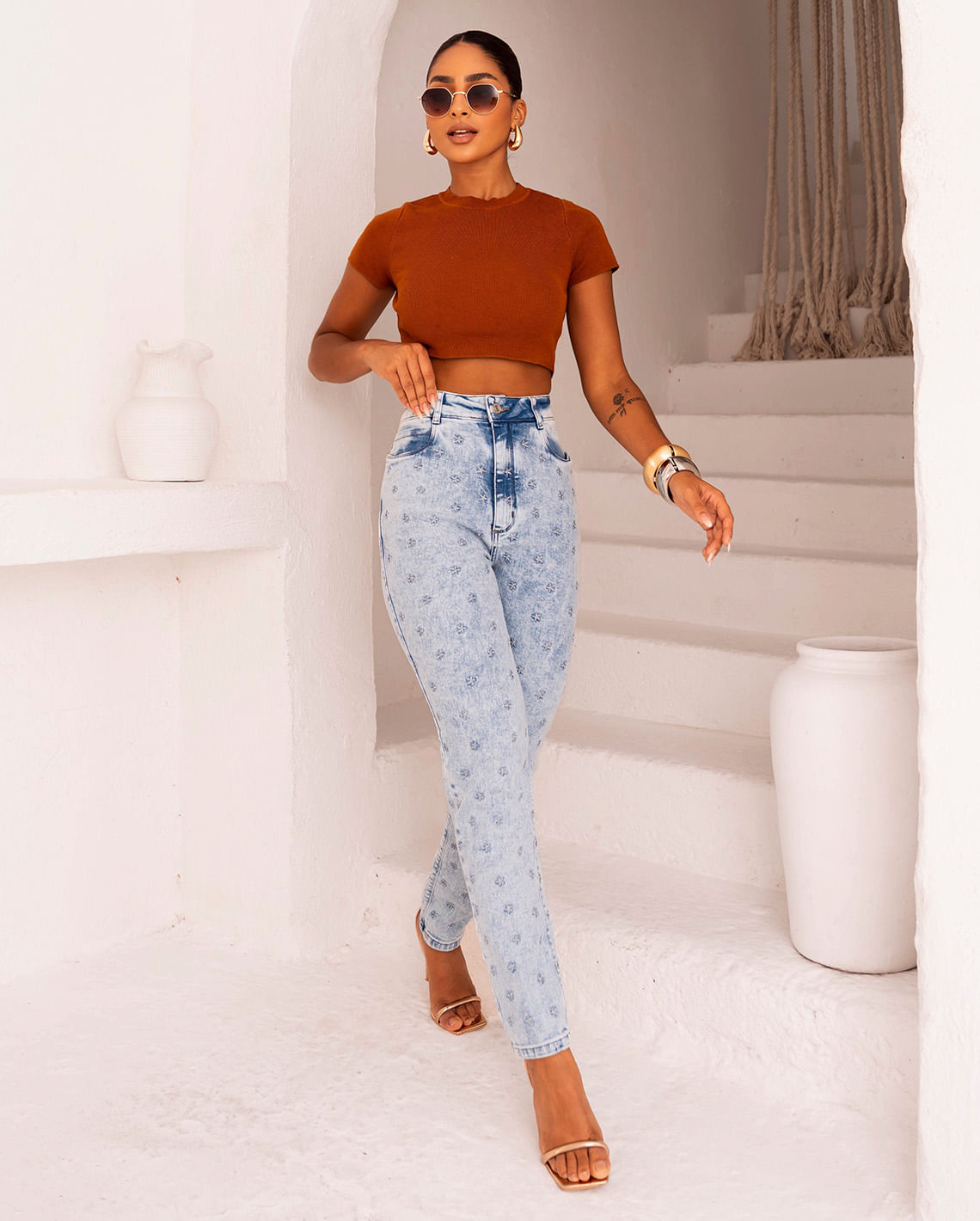 calça mom sarja all star