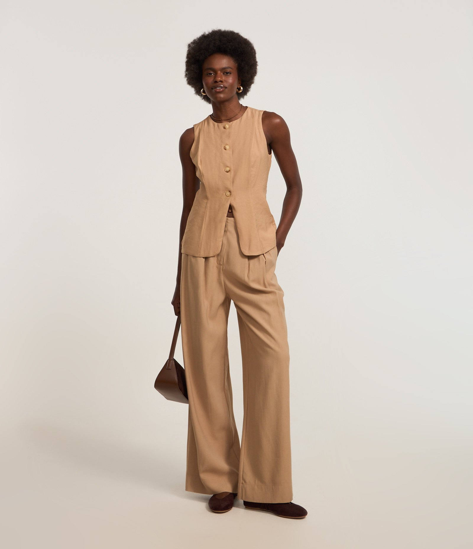 calça pantalona lisa
