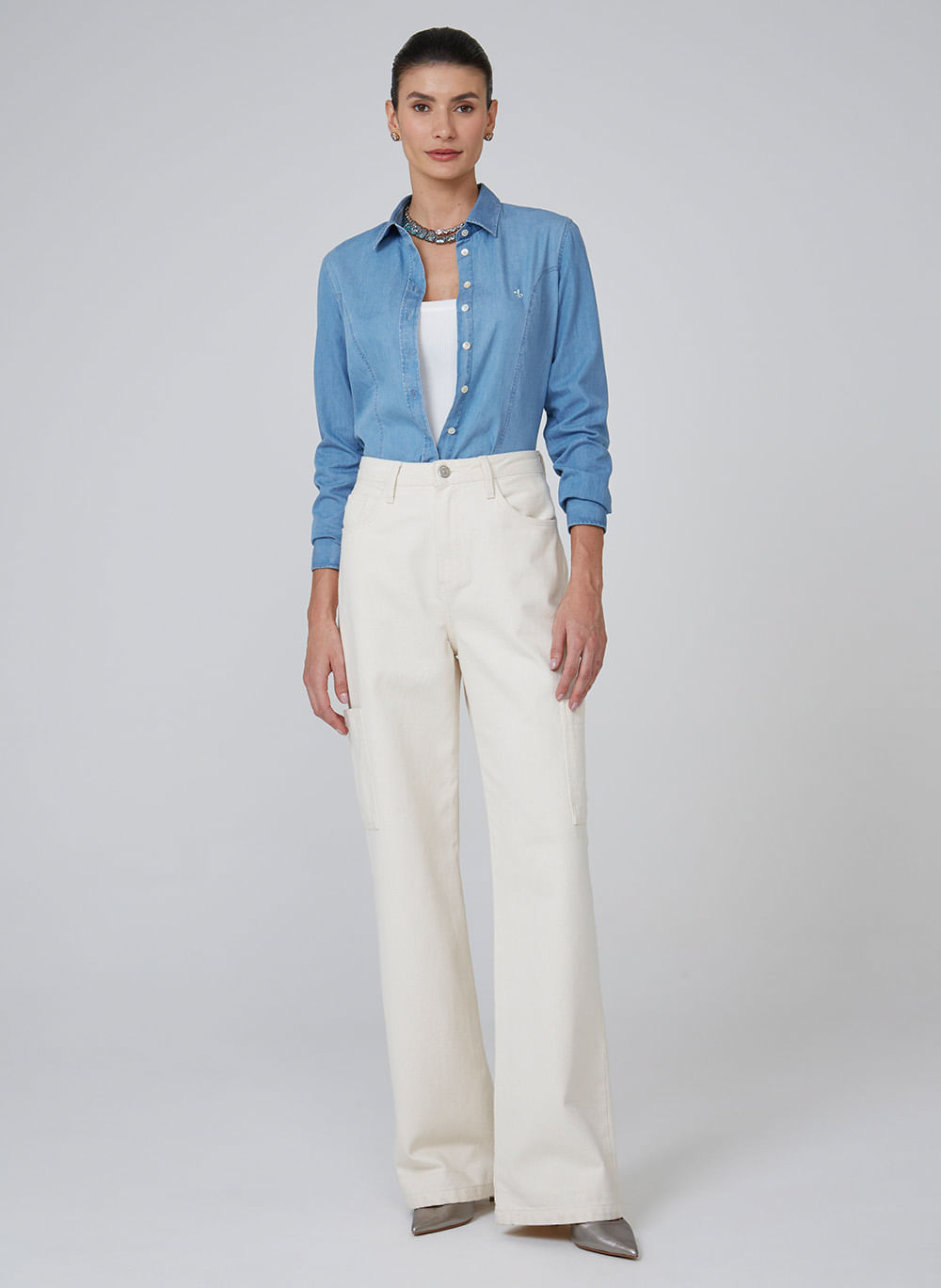 camisa jeans feminina cropped lavagem clara