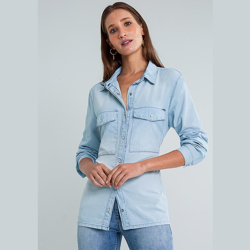 camisa jeans feminina oversized lavagem clara