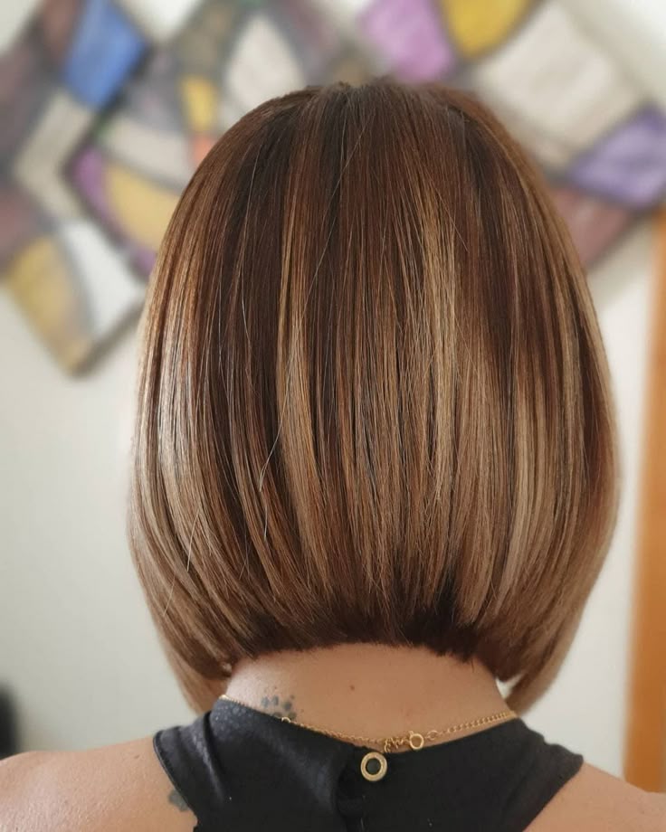 unhas com pérolas