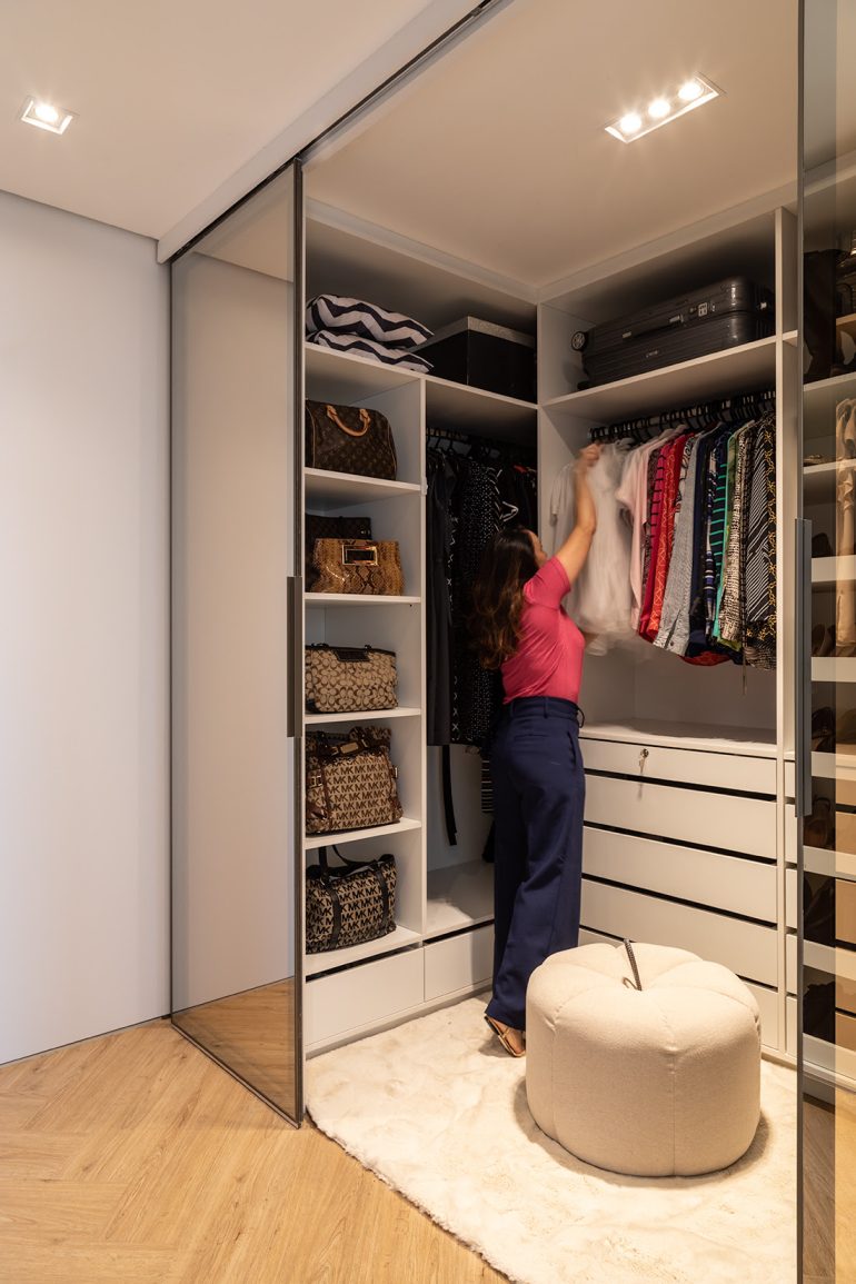 como organizar closet pequeno