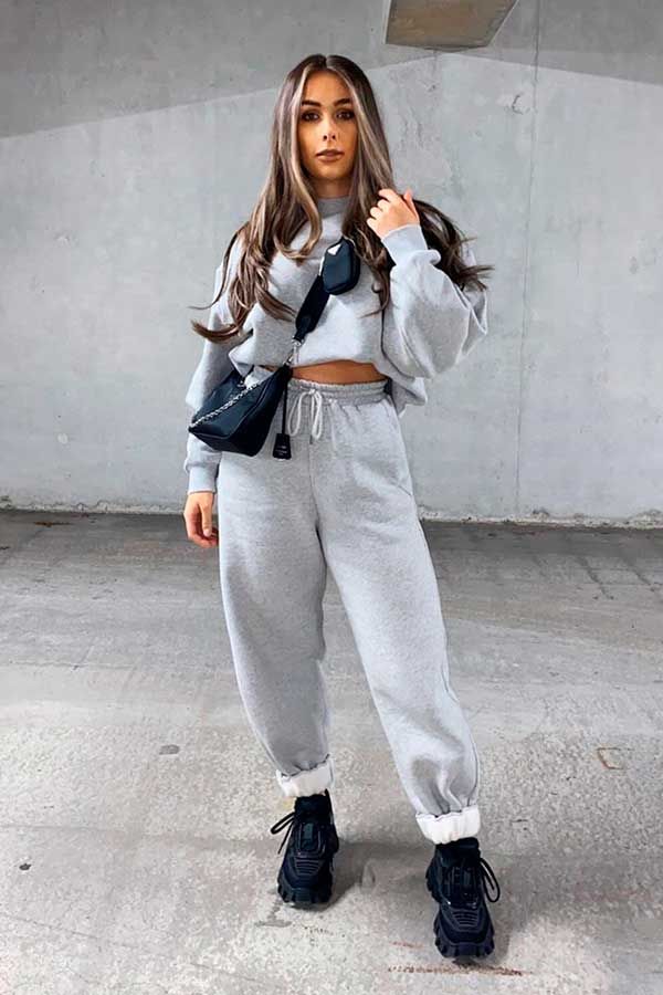 como usar moletom oversized com tênis tratorado
