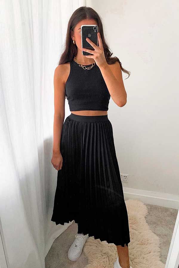 look com saia midi e tenis preto