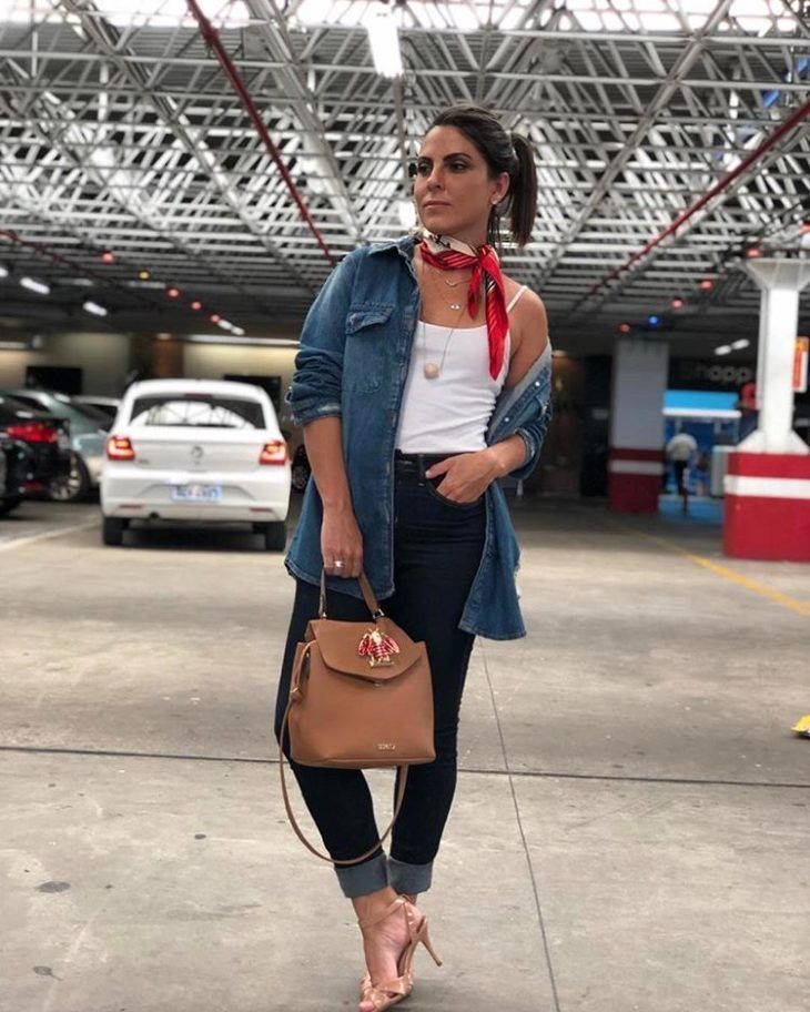 como usar lenço no pescoço com vestido curto