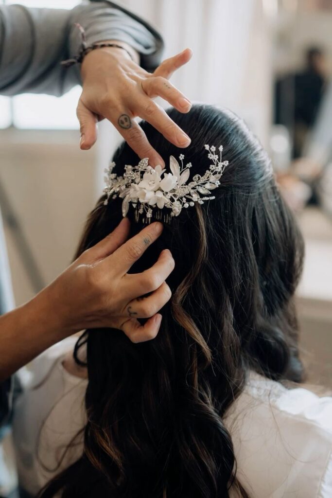 como prender véu cabelo solto casamento