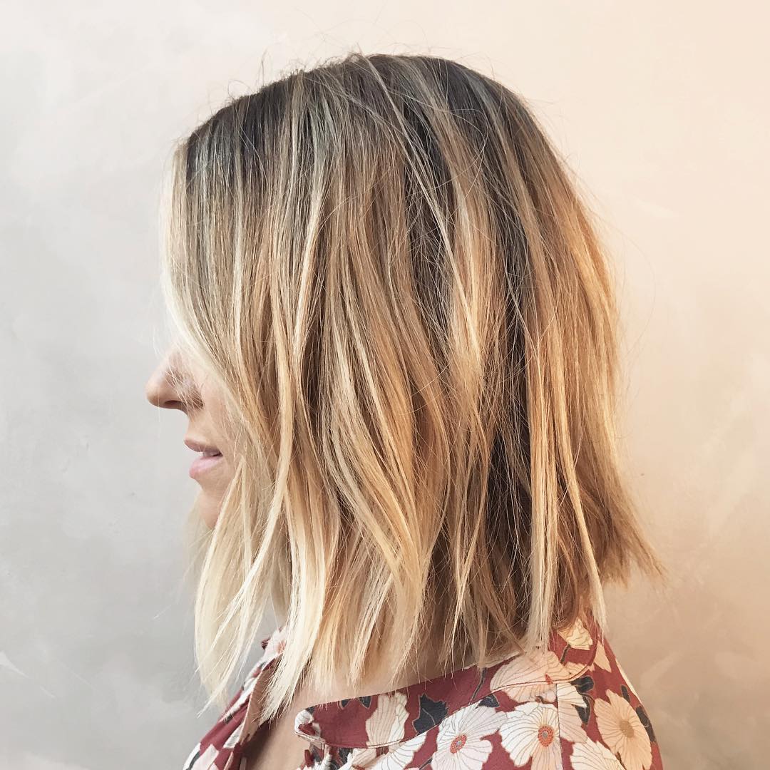 corte de cabelo médio moderno