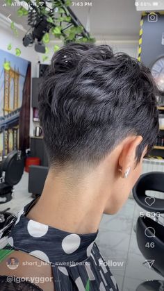 cabelo curto feminino
