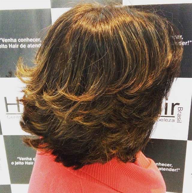 corte curto feminino em camadas 11