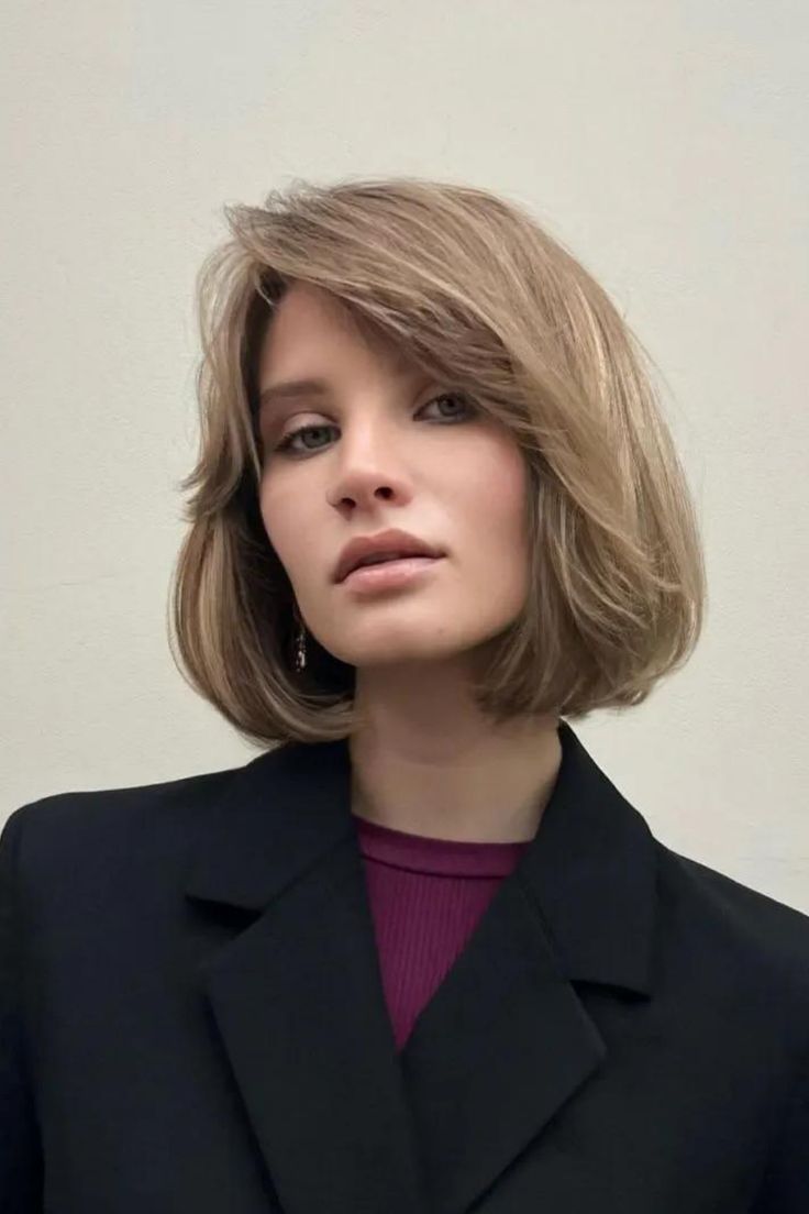 corte curto feminino em camadas 9