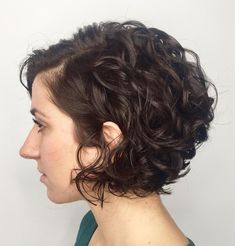 corte assimétrico cacheado