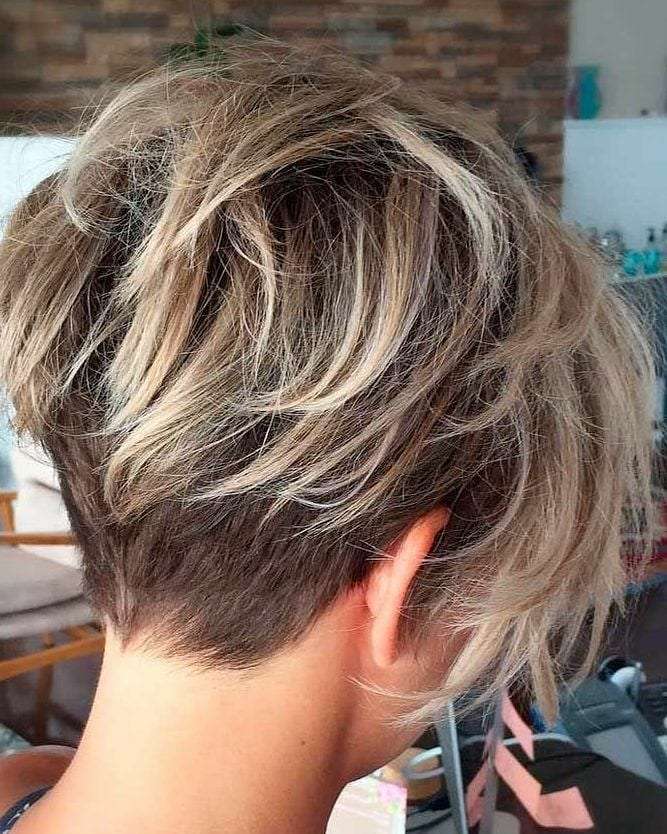corte bob curto desfiado