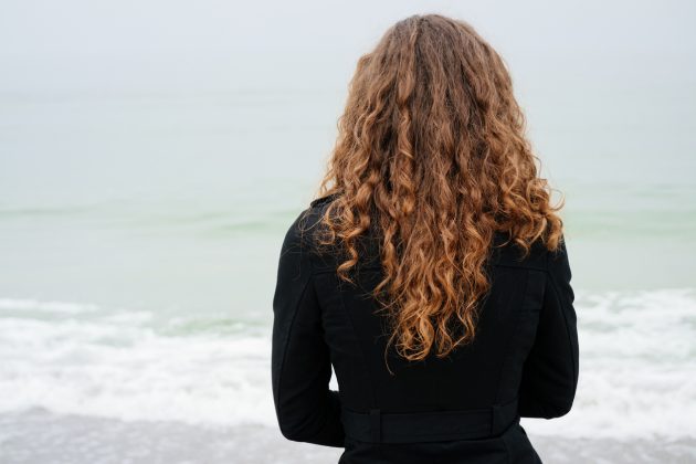 corte em v cabelo longo com franja