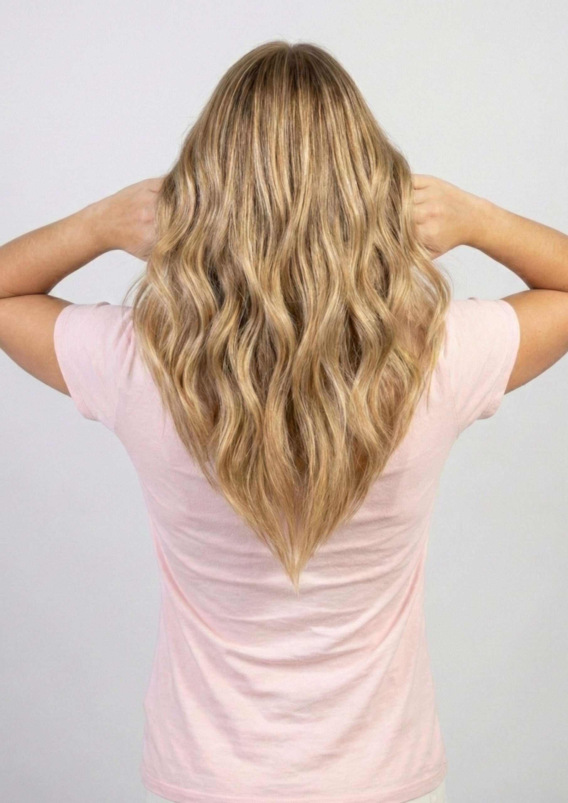 corte em v cabelo longo com franja