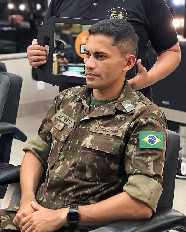 corte militar com degradê