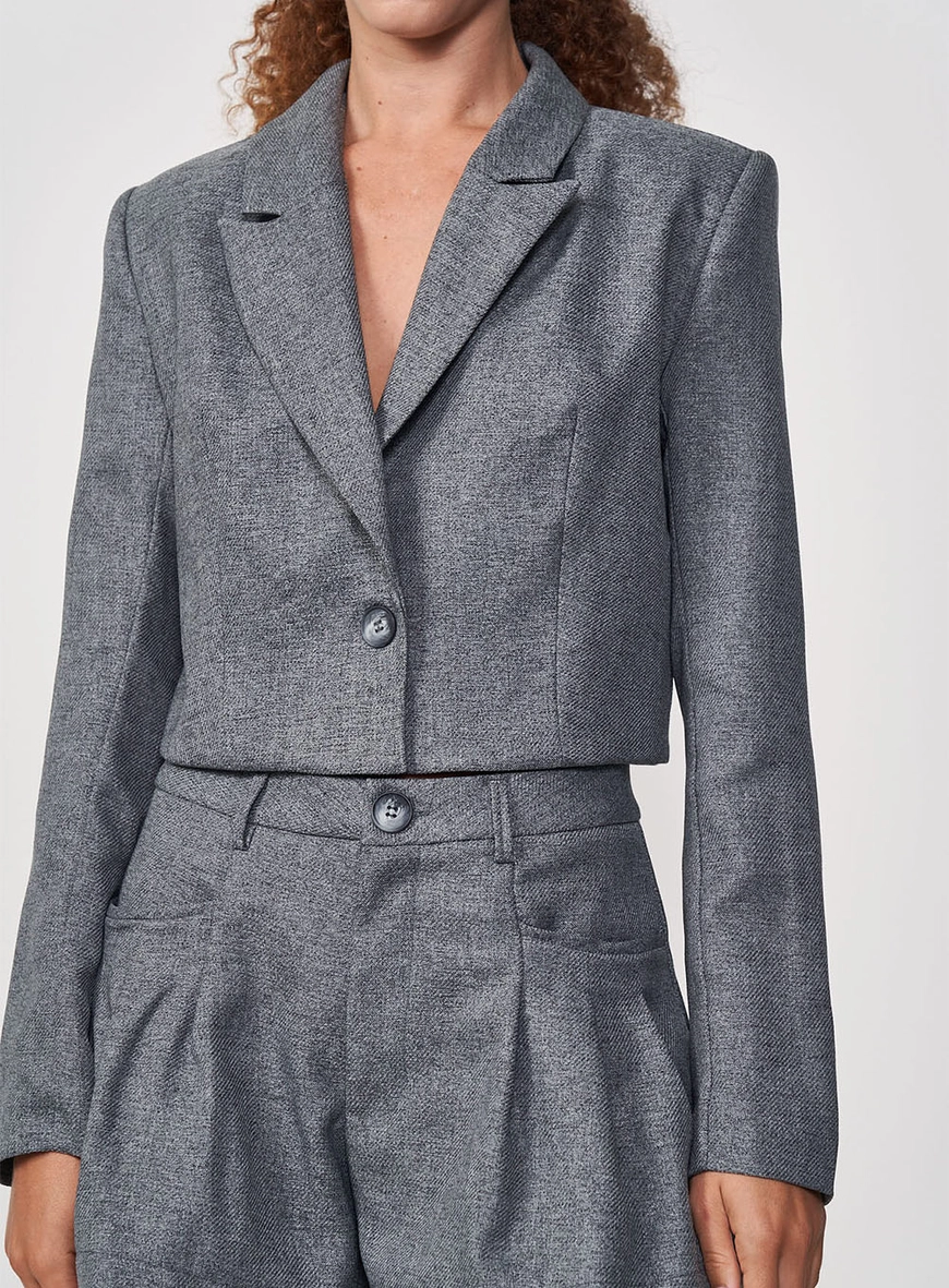 blazer alfaiataria com ombreira