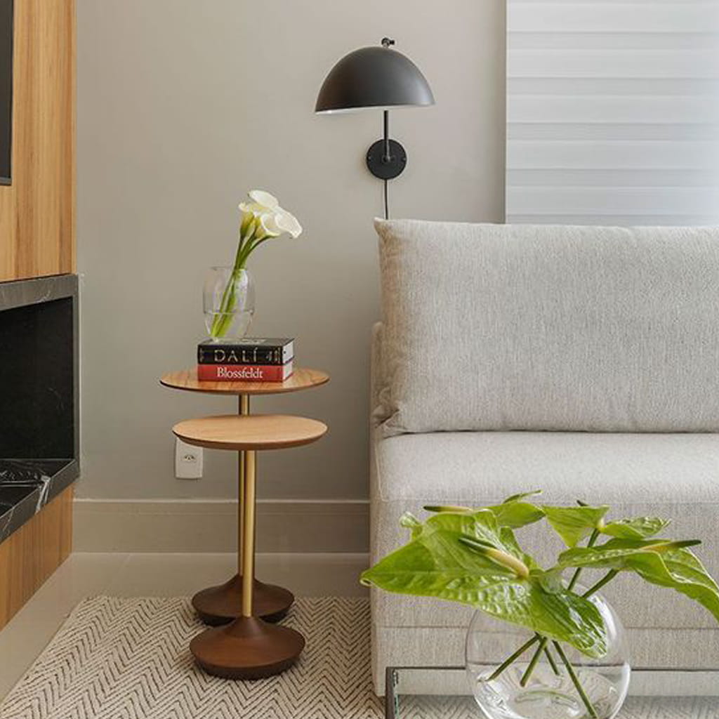 decoracao de sala com mesa de canto 2