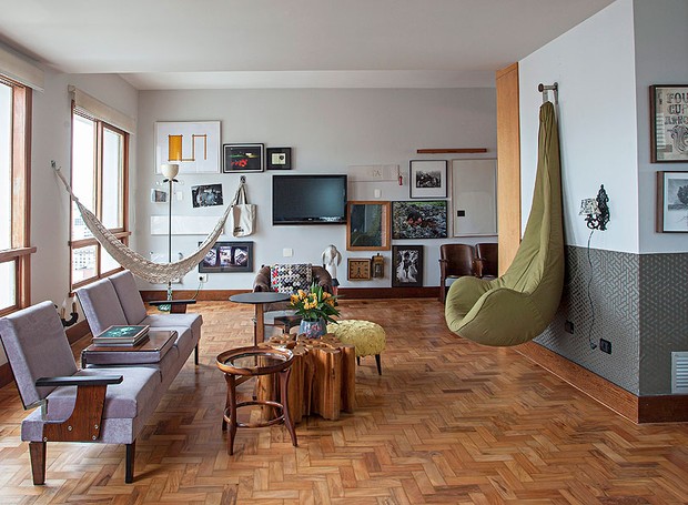 decoracao de sala com mesa de canto 6