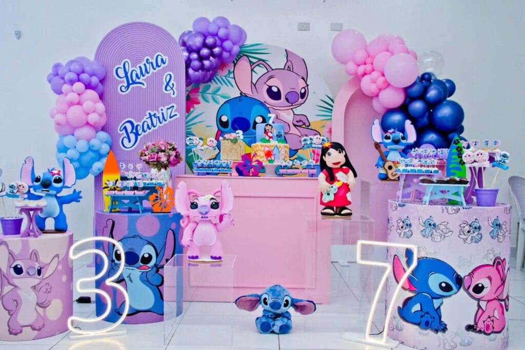 festa tema Stitch rosa