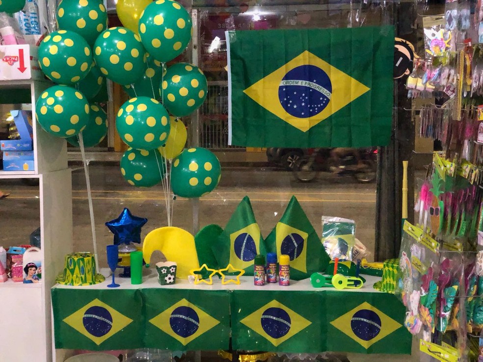 cores que combinam com verde decoração