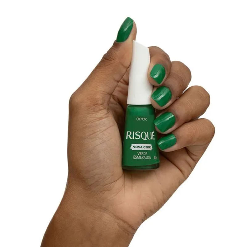 esmalte verde para morenas