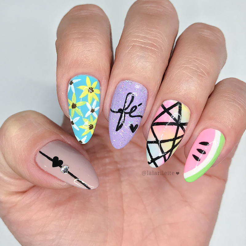unhas decoradas com glitter