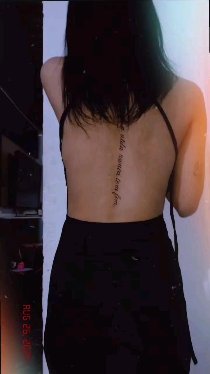 tatuagem com letras