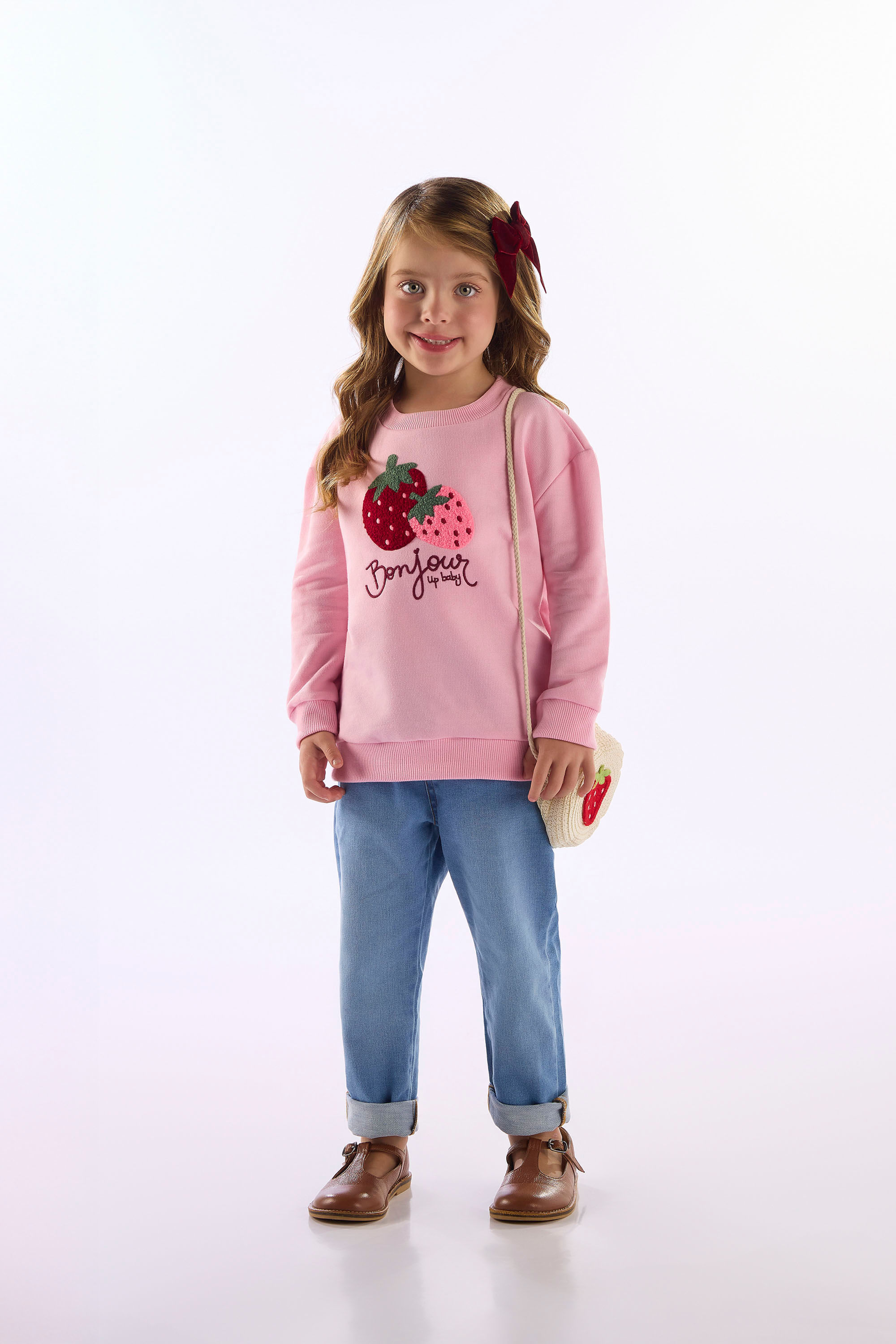 jeans com blusa rosa