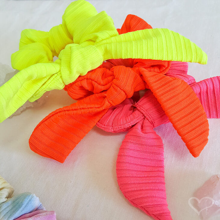 acessórios de cabelo fúcsia