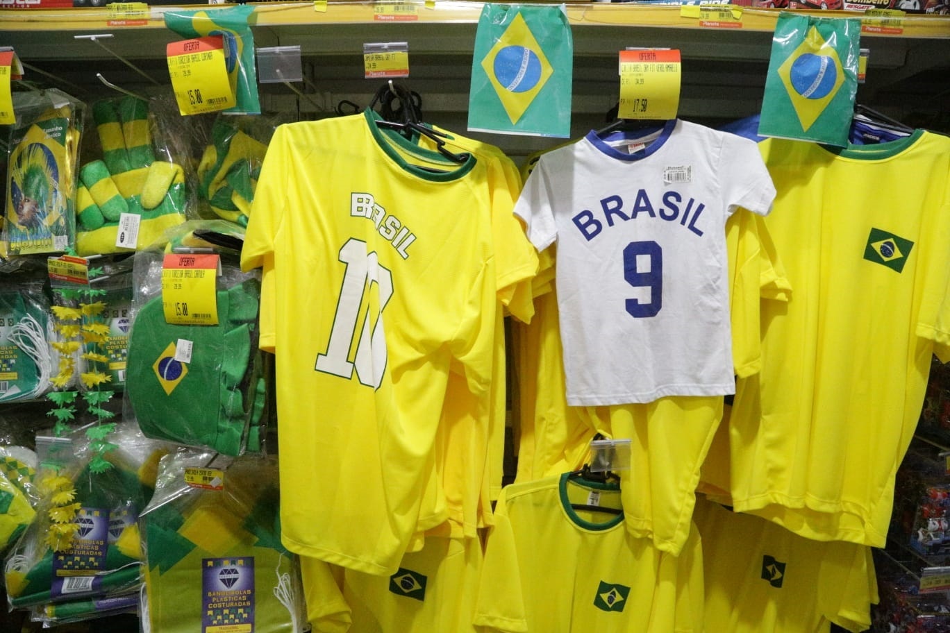 decoração vitrine copa do mundo 2026