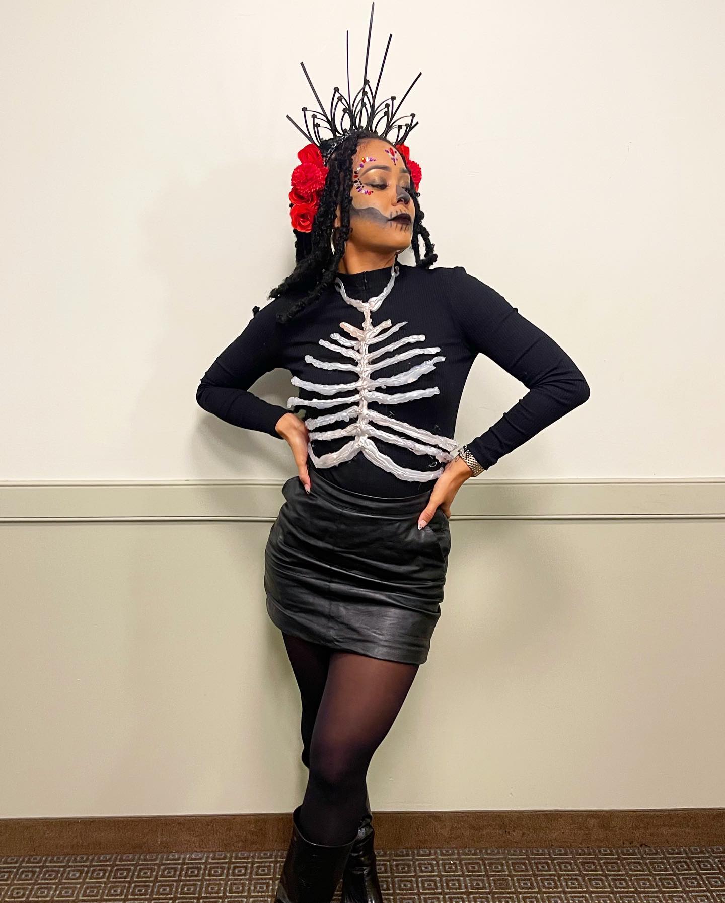 ideias de fantasia feminina Halloween 2026