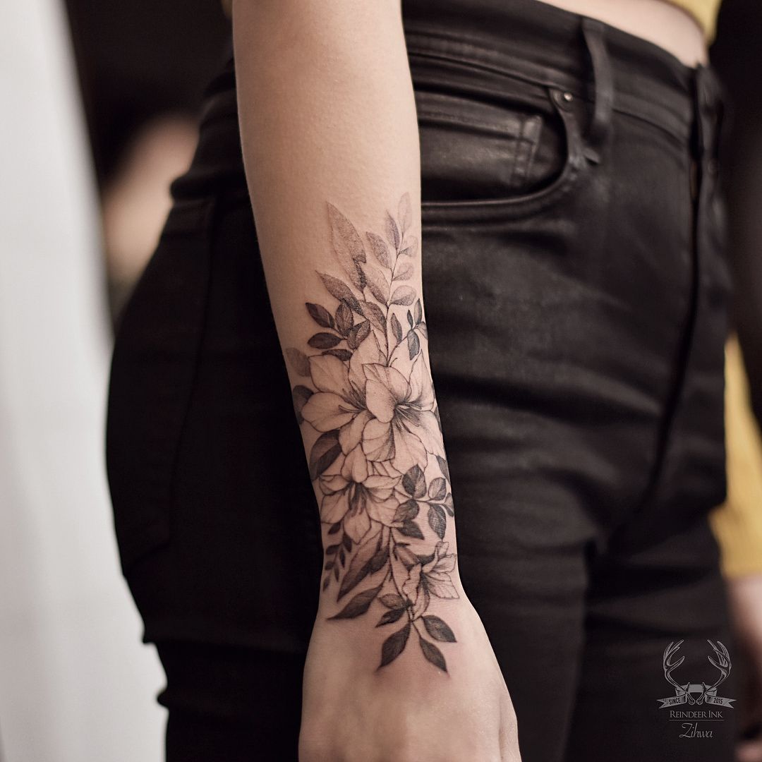 tatuagem feminina pequena