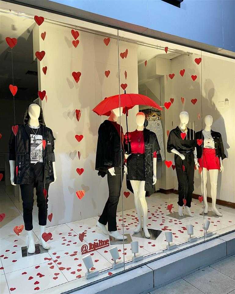 ideias vitrine dia dos namorados 2026