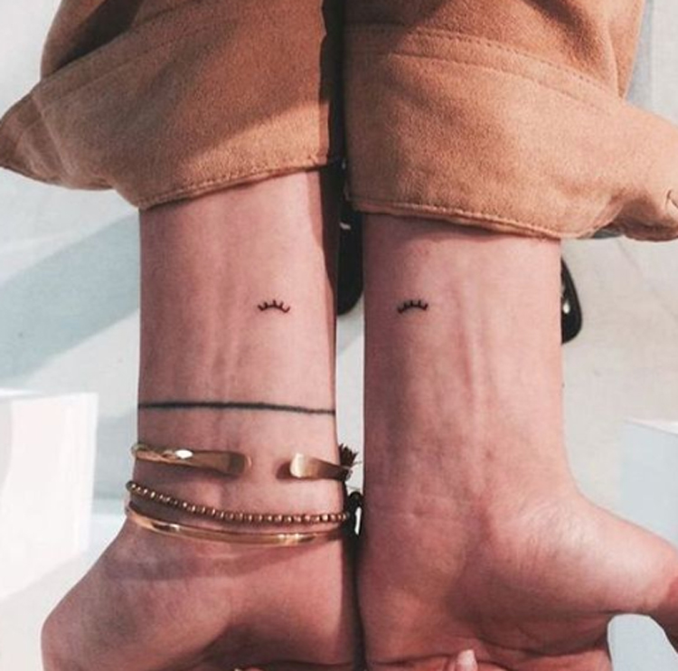 ideias tatuagem feminina delicada e pequena