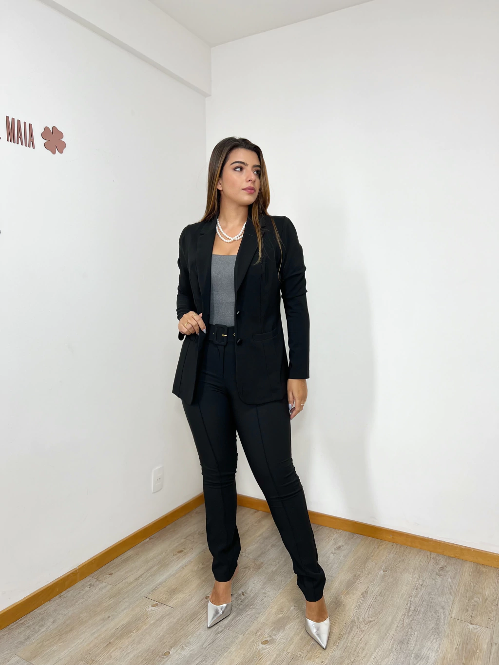 como usar blazer preto feminino