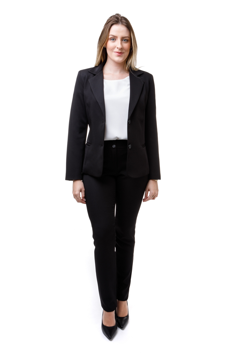 blazer preto e jeans feminino